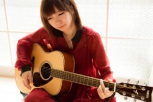 ギターのサイズは女性は小さい方がいい?