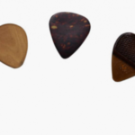 ギターのカッティングのピックはどんな形や硬さがやりやすい？