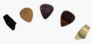 ギターのカッティングのピックはどんな形や硬さがやりやすい？