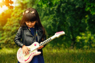 ギターの子供への良い教え方。