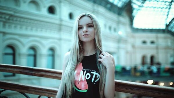 カラオケで声量が足りない、声が通らないのはなぜ？声が出ない理由と声量を上げるコツ